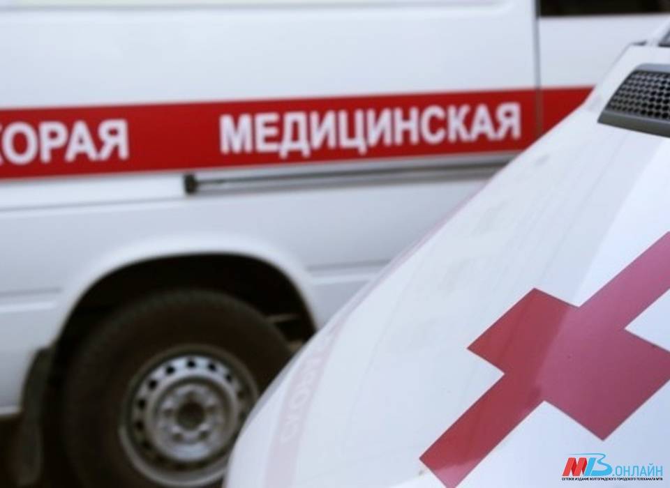 Врачи рассказали о состоянии водителя упавшего с моста грузовика в Волгограде